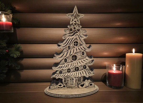 Drevený vianočný stromček